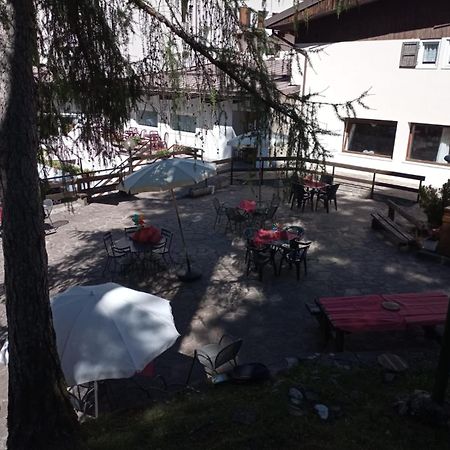 Hostel Il Pirata 카바레노 외부 사진